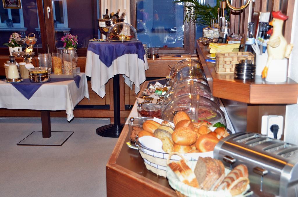 ריינפלדן Hotel Garni Oberrhein מראה חיצוני תמונה